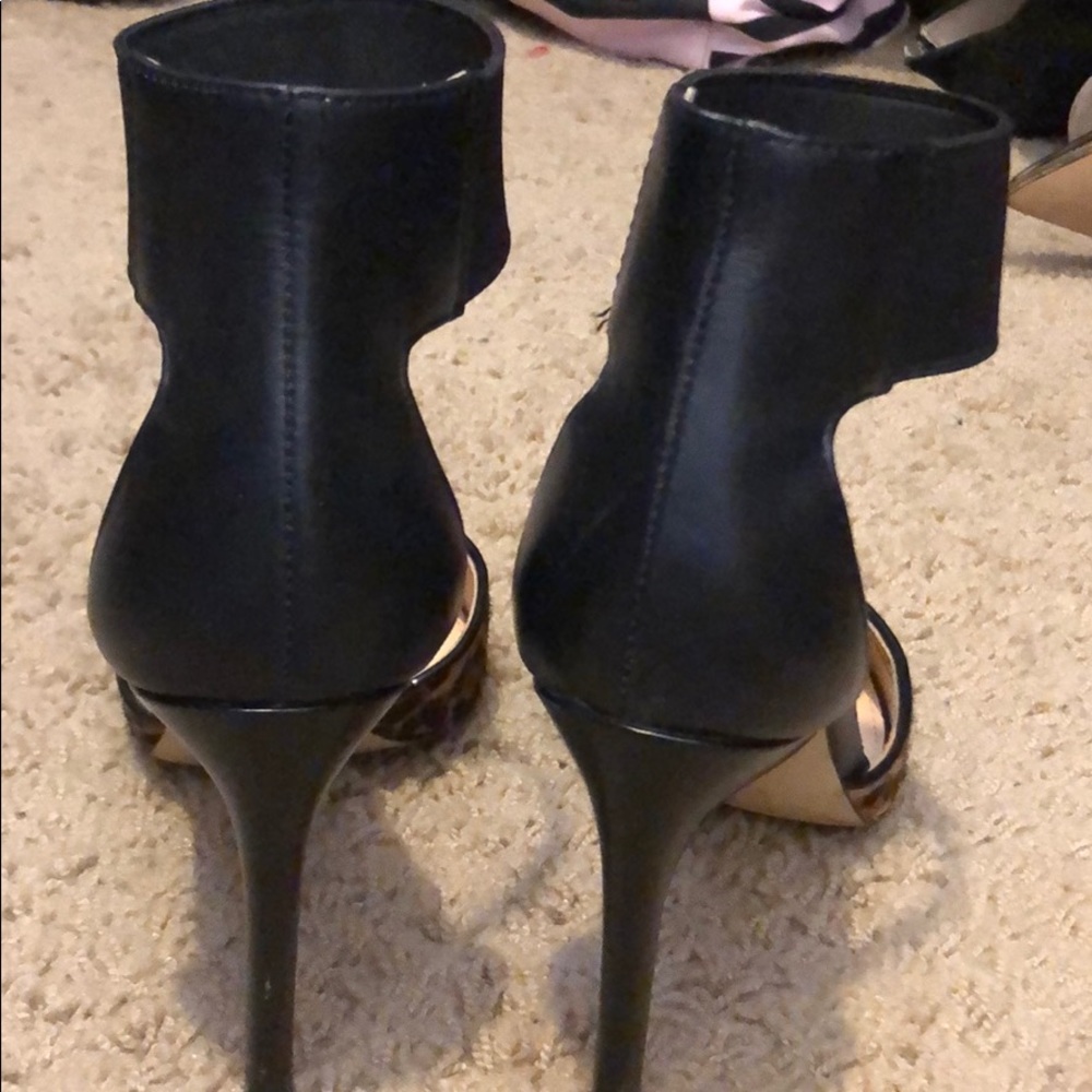 Leopard Heels ๐ - Picture 4 of 6